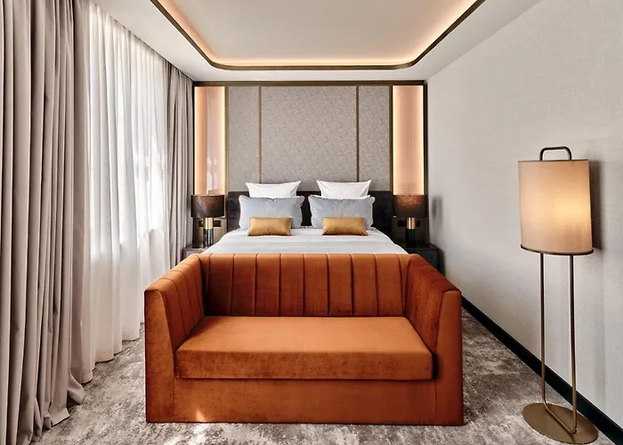 The Crown Center - Handwritten Collection Accor Hotel Krakau