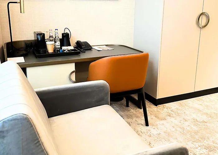 Hotel The Crown Center - Handwritten Collection Accor 4*