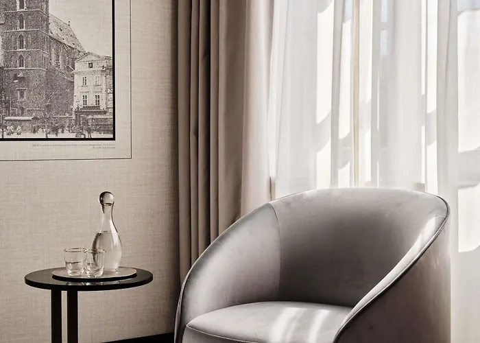 The Crown Center - Handwritten Collection Accor