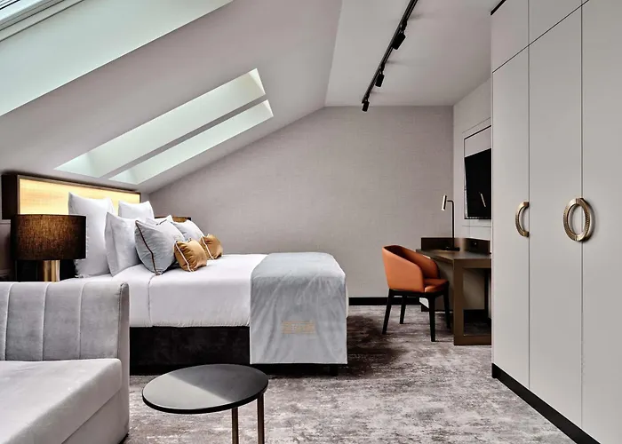 The Crown Center - Handwritten Collection Accor Hotel