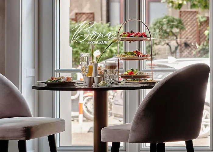 The Crown Center - Handwritten Collection Accor Krakau