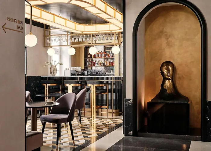 The Crown Center - Handwritten Collection Accor Hotel 4*