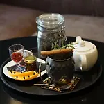 The Crown Center - Handwritten Collection Accor 4*