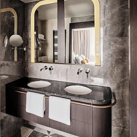 ホテル The Crown Center - Handwritten Collection Accor 4*