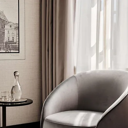 The Crown Center - Handwritten Collection Accor
