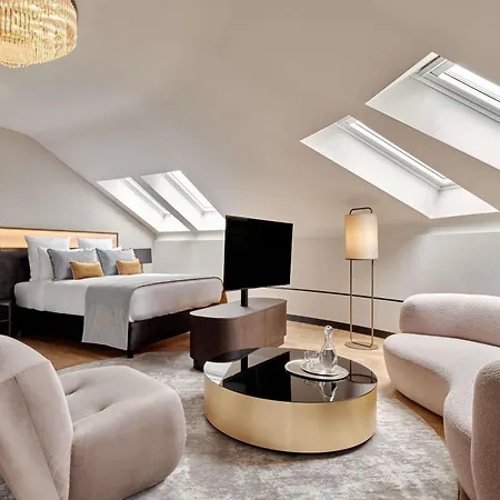 ホテル The Crown Center - Handwritten Collection Accor 4*