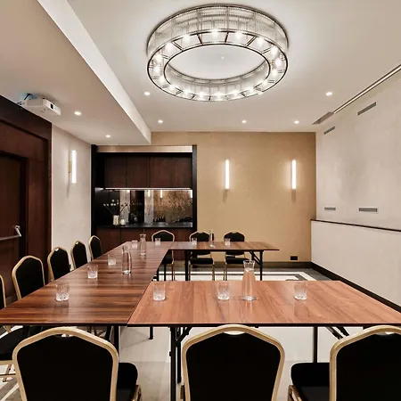 The Crown Center - Handwritten Collection Accor Otel