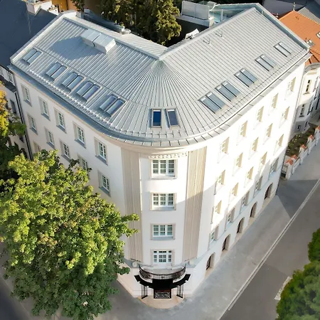 The Crown Center - Handwritten Collection Accor فندق كراكوفيا